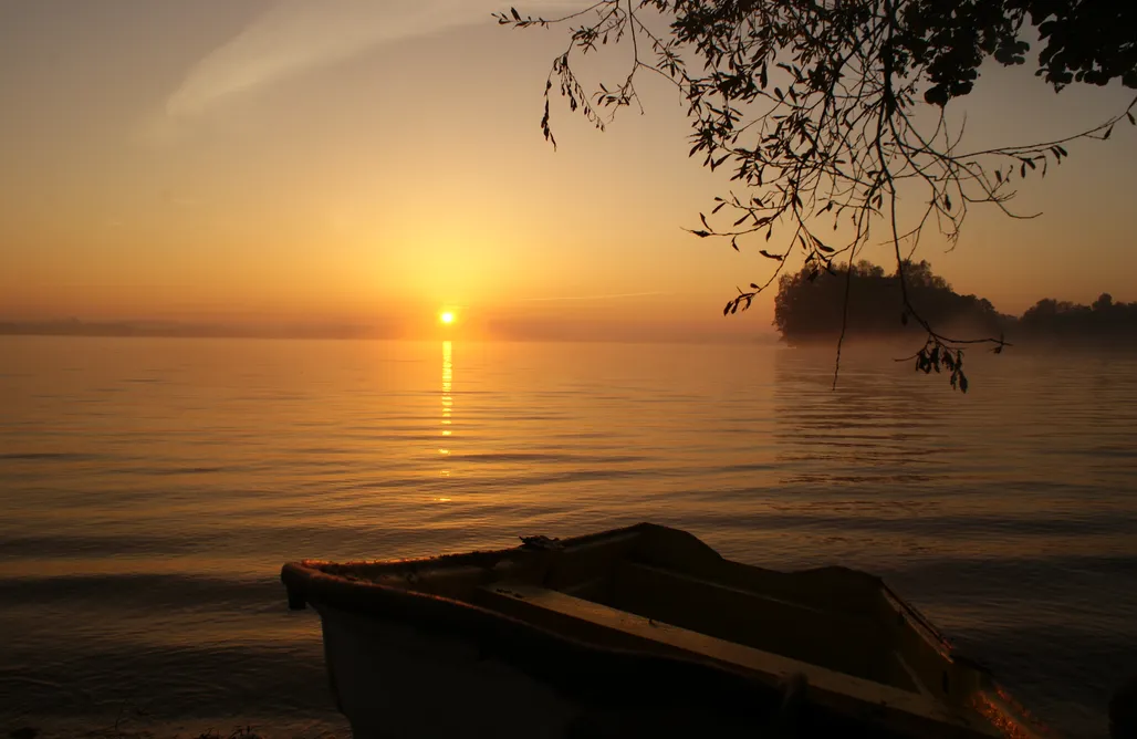 Domek przy plaży nad Jeziorem Dadaj AlohaCamp