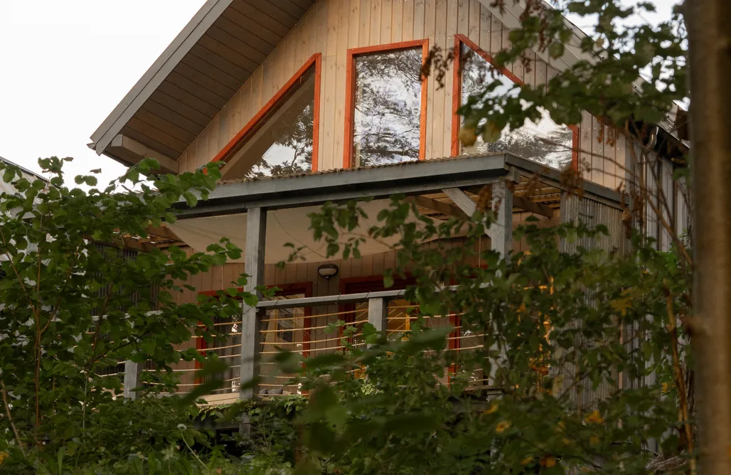 Podwołkuszne noclegi Polana Gawrycha - domki widokowe nad jeziorem Staw 3