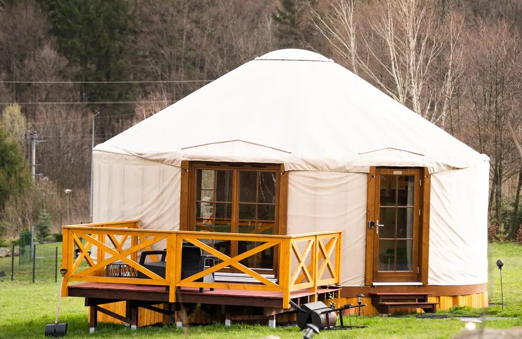 AlohaCamp accommodation 4 żywioły - całoroczne jurty i domki kopułowe w Sudetach 2