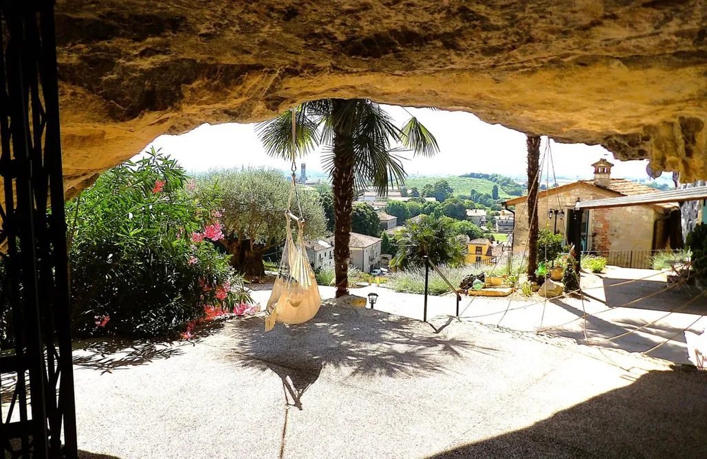 Chez Les Grottes AlohaCamp