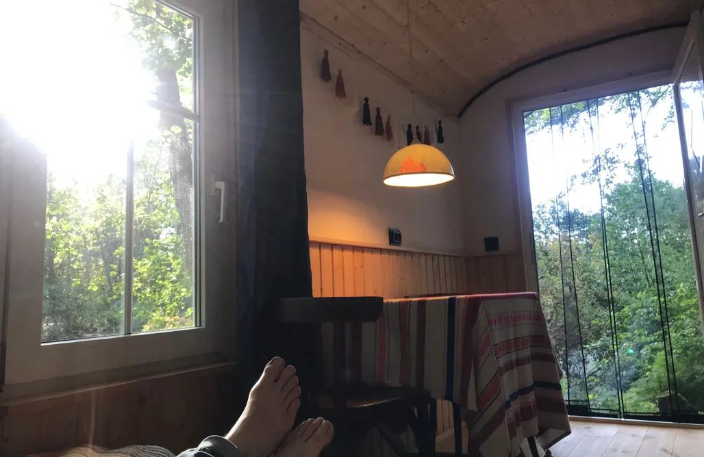 AlohaCamp Bauwagen mitten in der Natur 4