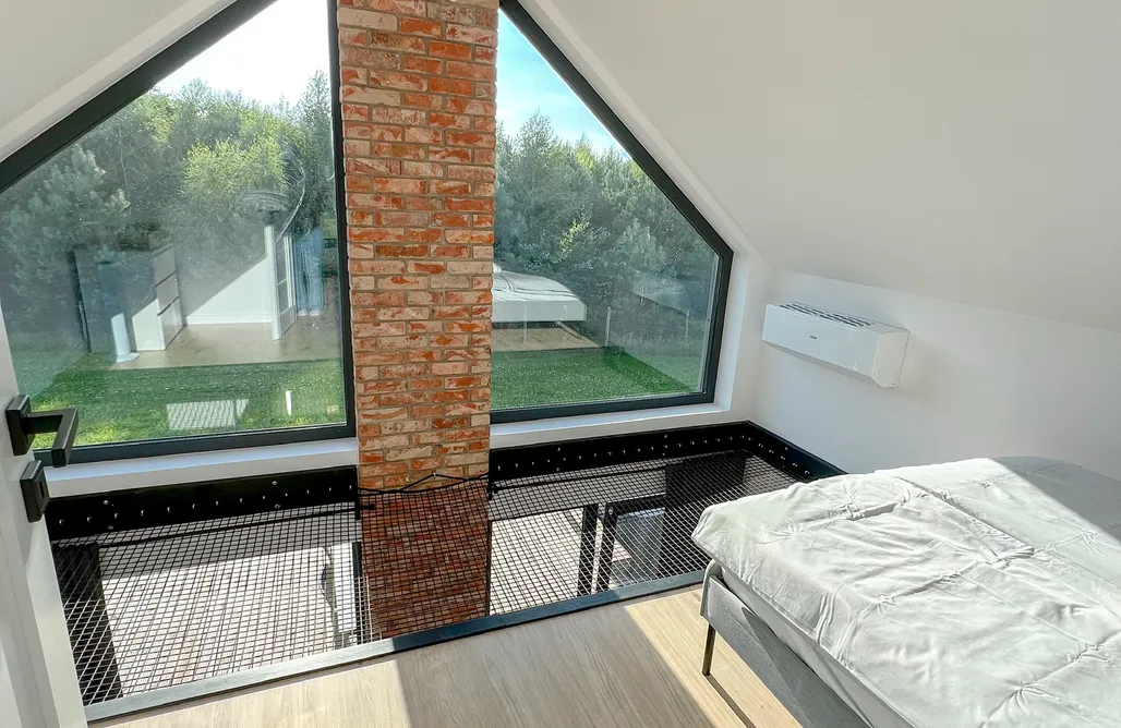 AlohaCamp Czarcia Szopa 2