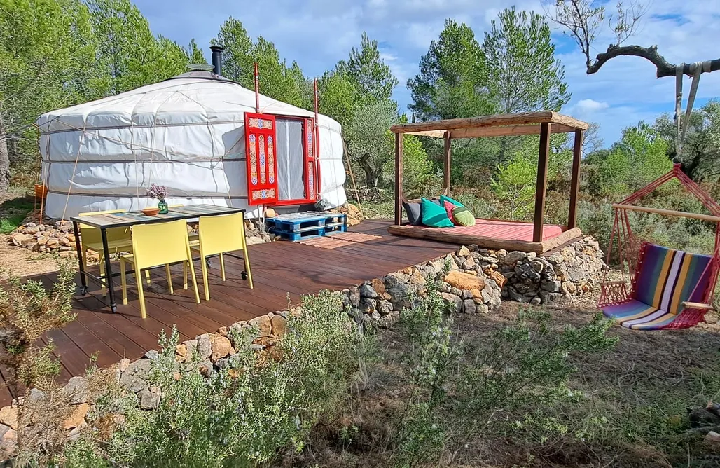 AlohaCamp Yurt @ Finca Milantes 4