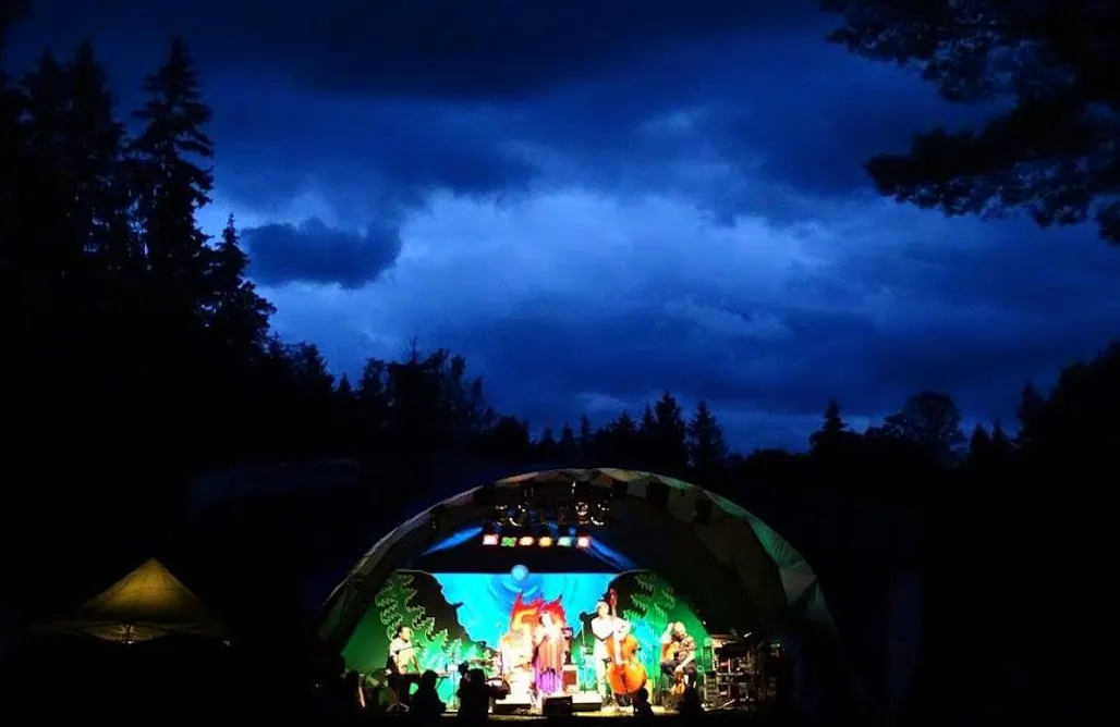 noclegi AlohaCamp Miejsce kamperowe - Baza Pod Ponurą Małpą 5