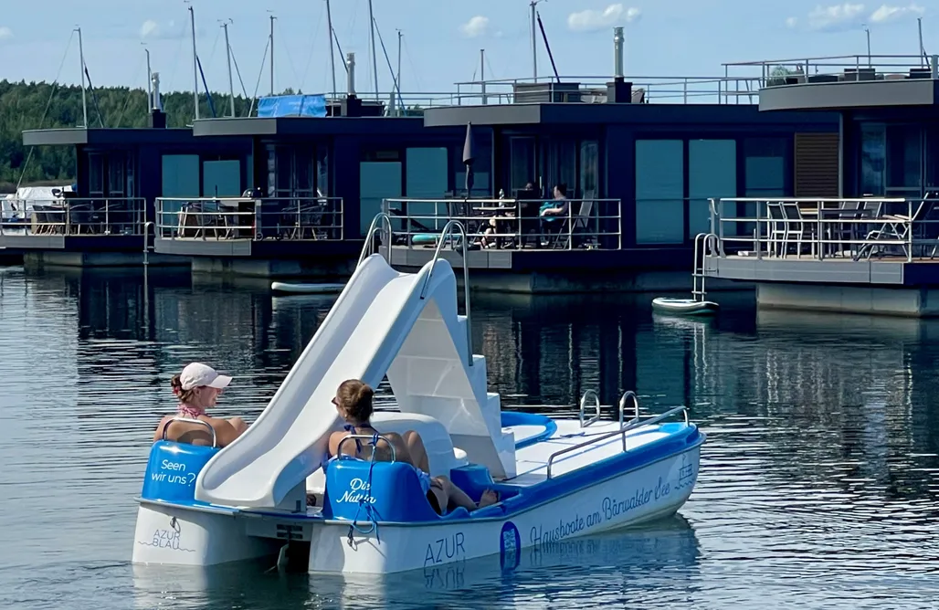 noclegi AlohaCamp Hausboot Malibu Sunrise 5