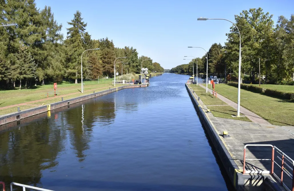 Pension zur Schleuse Grani am Elbe Lübeck - Kanal in Witzeeze AlohaCamp