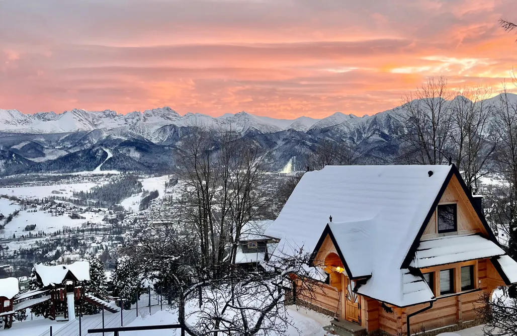 Hébergement AlohaCamp Furmanova Chalets 5
