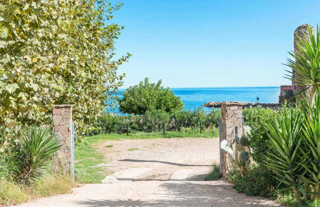 noclegi AlohaCamp Cale de la figueirette 5