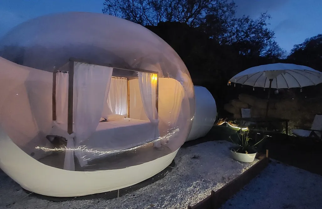 Alojamiento en Puentenuevo Glamping Burbuja los Almendros  2