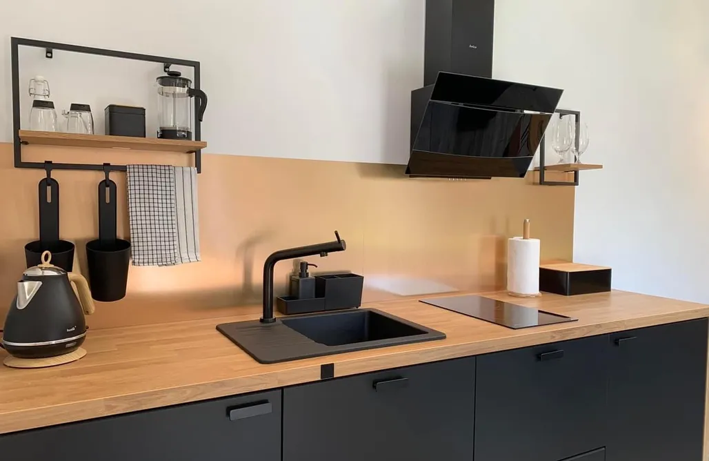 AlohaCamp Golden Shine 4