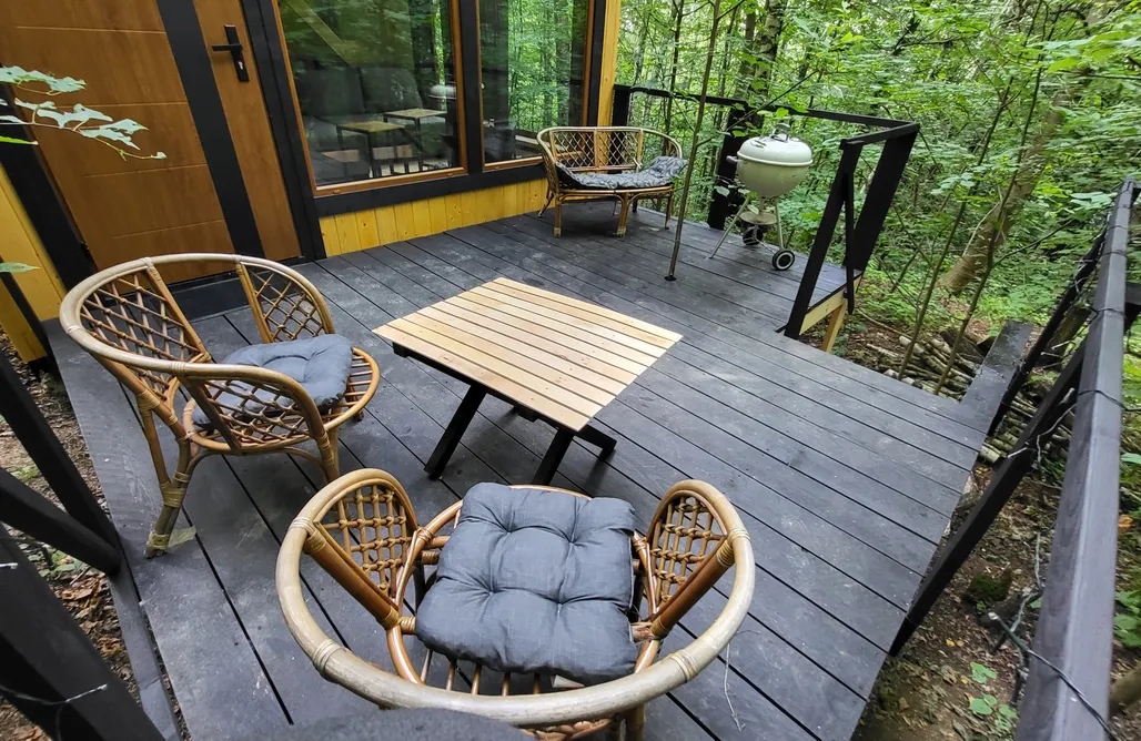 noclegi AlohaCamp Wiewiórkowo Premium Hideaway | Dom w dzikim lesie, Gorąca Balia & Kino 5