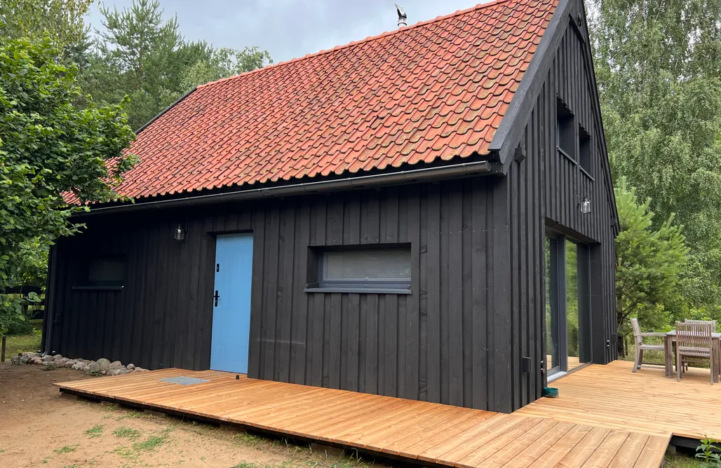 alojamientos AlohaCamp Szuwarowe Domki na Mazurach: Domek w Konwaliach  5