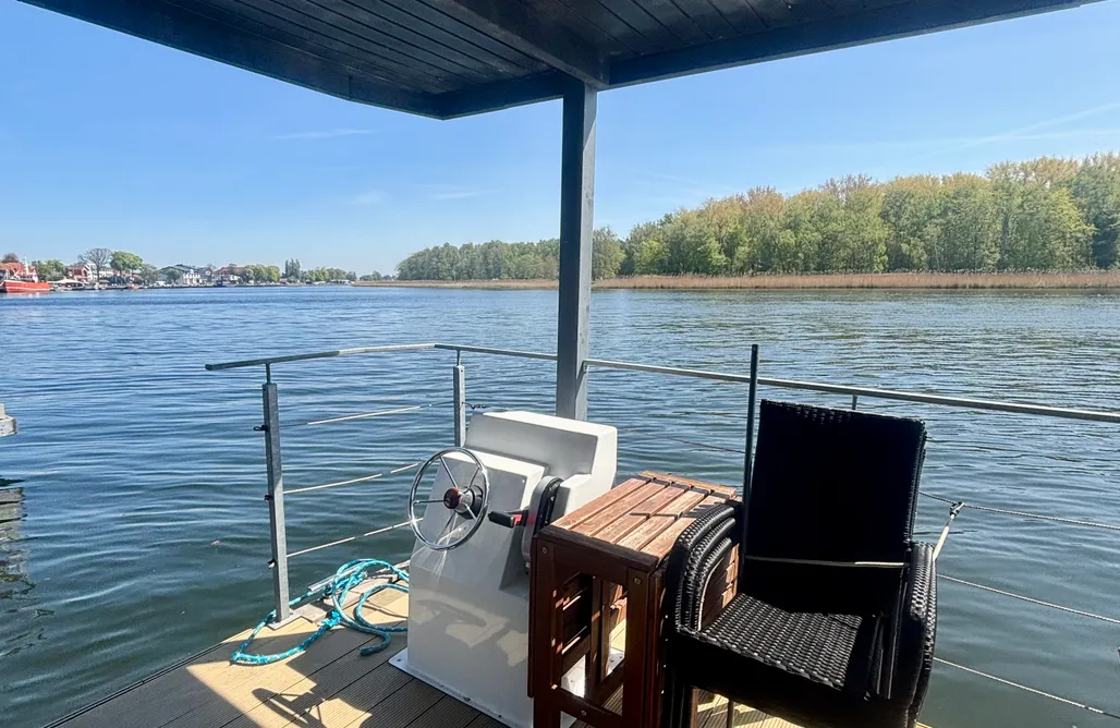 AlohaCamp Dom na wodzie Morgan 4 1