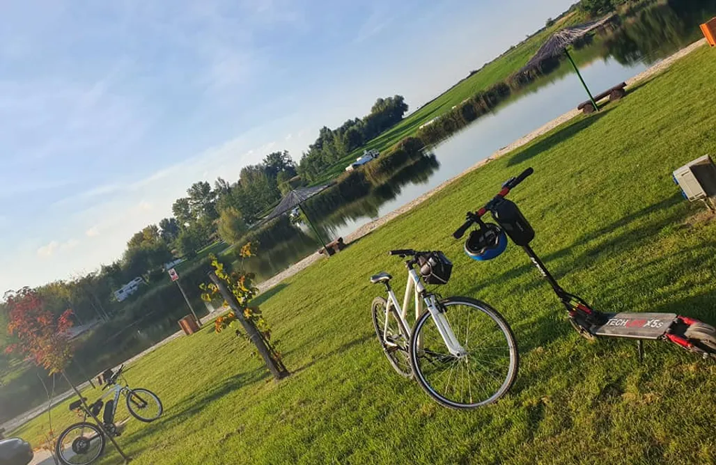 AlohaCamp Miejsce dla kamperów 4