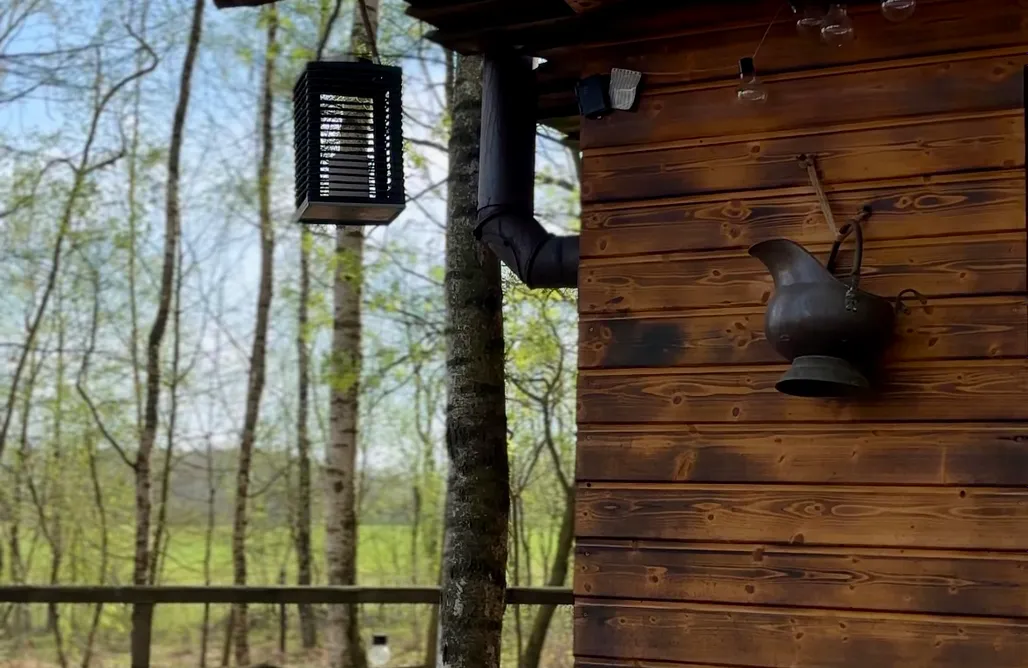 noclegi AlohaCamp Stodoła na drzewach 1