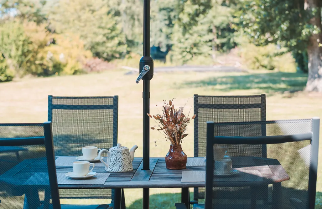Wakacje First Minute Ferienhaus mit  Terrasse in der Mitte der Natur 1