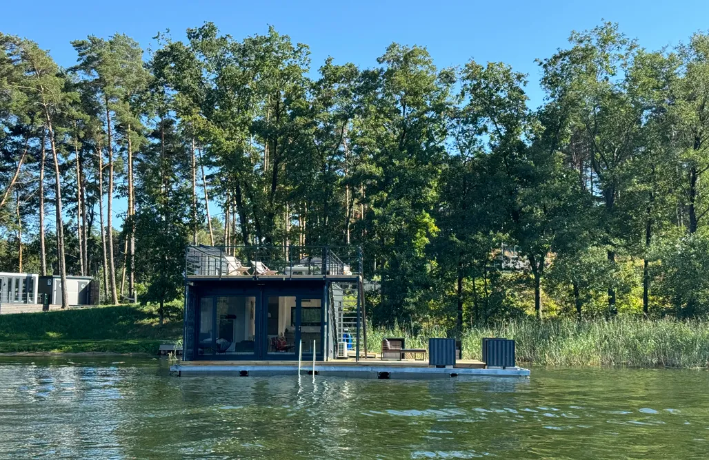 noclegi AlohaCamp Domek na wodzie AQUA 7 3