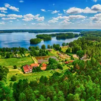 Karol ospitante Velo Camp nad jeziorem Dadaj