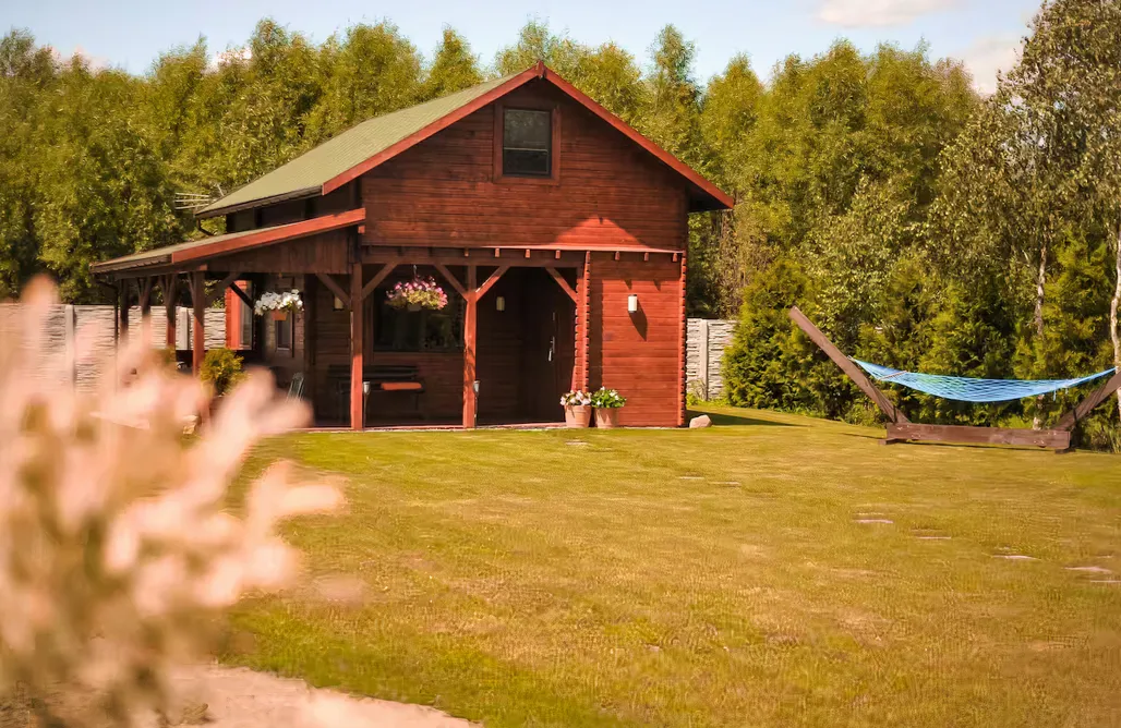 Dom na wodzie Bydgoszcz Uroczy domek z jacuzzi w środku lasu 2