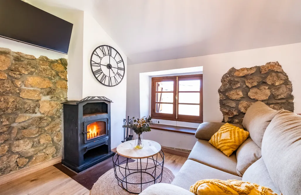 AlohaCamp accommodation Casa La Rueda 4