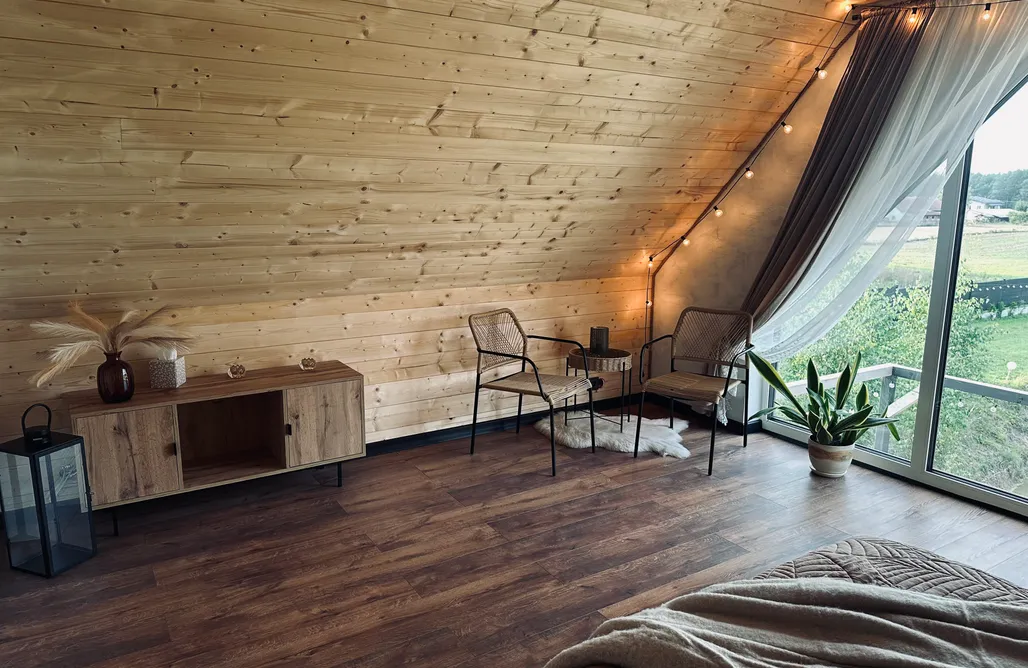 AlohaCamp Hulaj Dusza - dom nad stawem 4