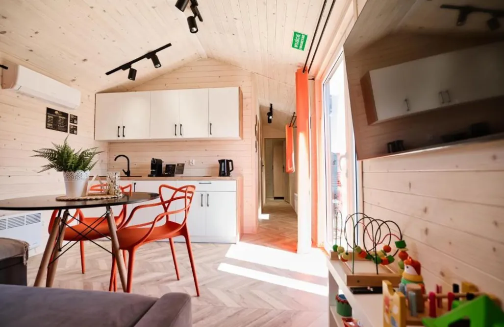 AlohaCamp Domek Exclusive numer 9 4