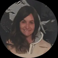 Irene host Preciosa tiny house + caravana en granja hipica