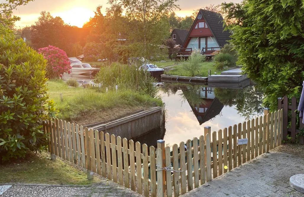 Ferienbungalow NiKoPes' Triangle Vacation Home 2