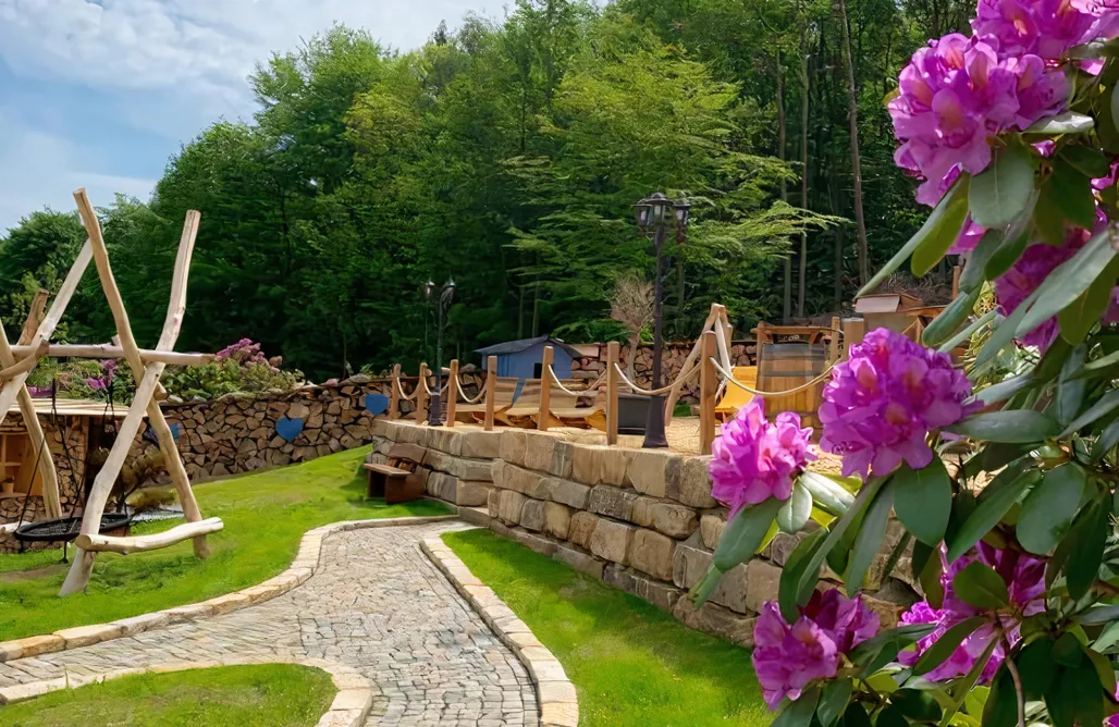 Red Rock Resort - Villa Tanneck AlohaCamp