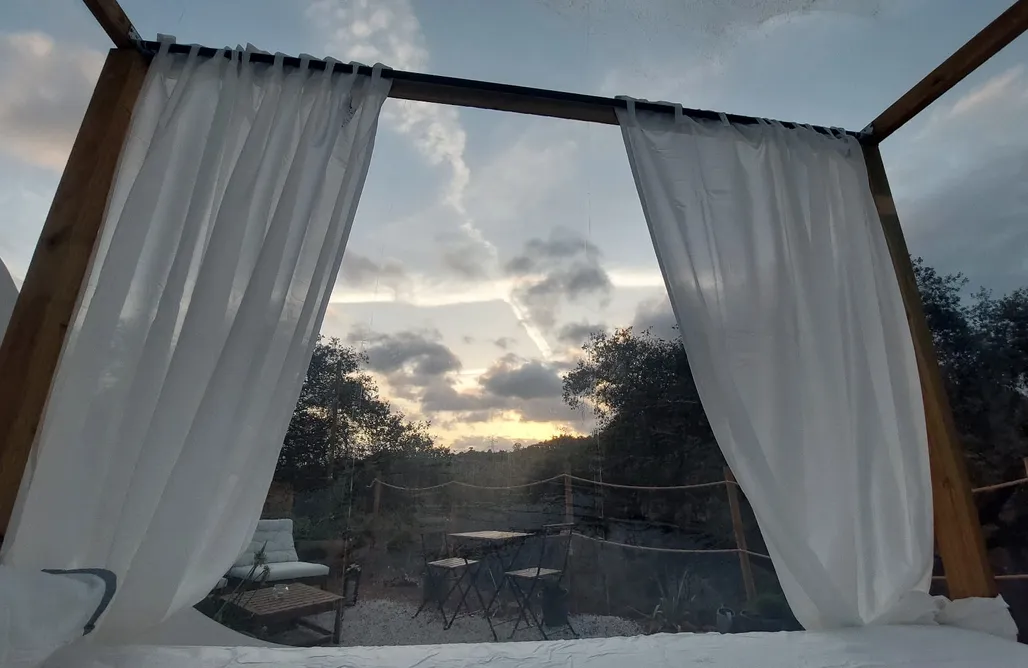 Alojamiento en Puentenuevo Glamping Burbuja los Almendros  1