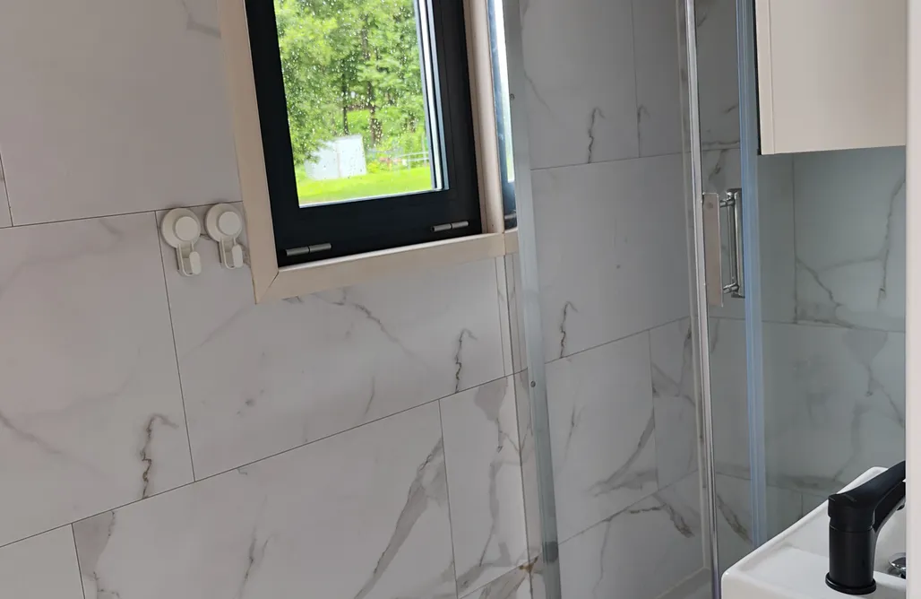 noclegi AlohaCamp Apartament na wodzie - Houseboat 1