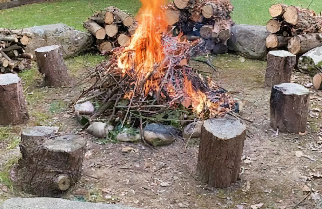 Cabaña de ensueño en el bosque y junto al mar AlohaCamp