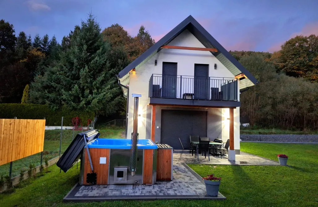 Willa z Basenem Jelonkowo Domki w Brennej 2