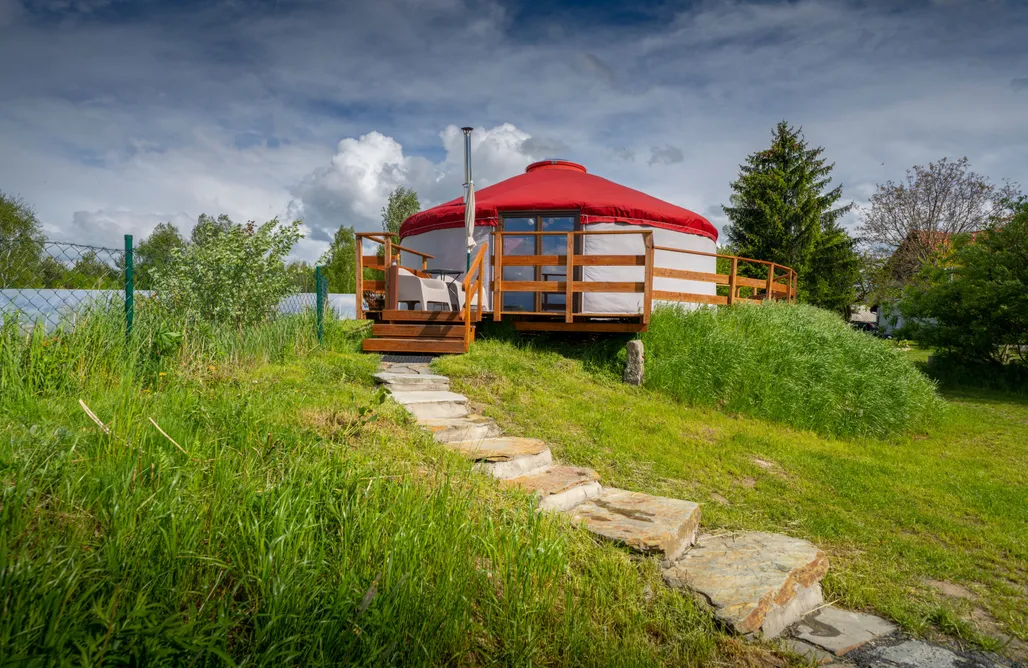 AlohaCamp Jurta Czerwona 1