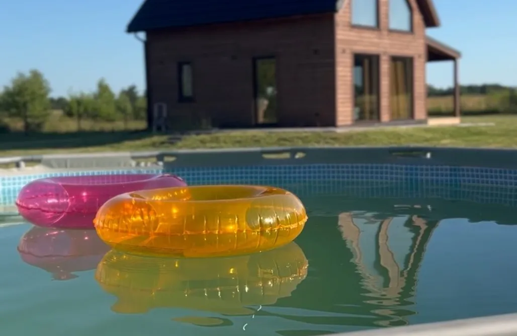 Hébergement AlohaCamp Rumiane Chatki – Basen | Balia / Jacuzzi  1