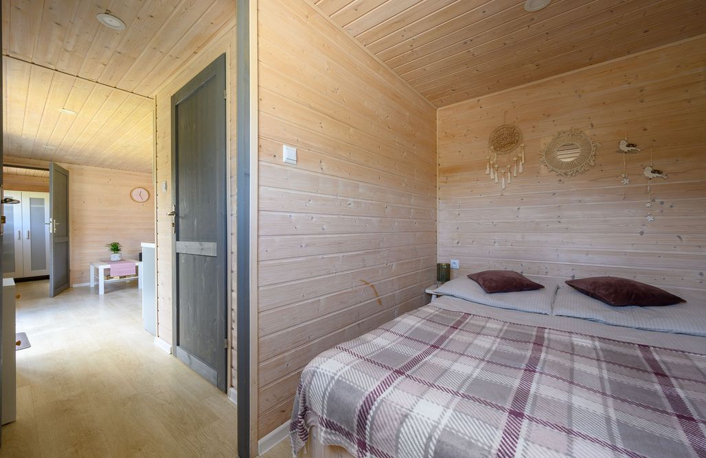 AlohaCamp Domek komfort z jacuzzi 1A 2