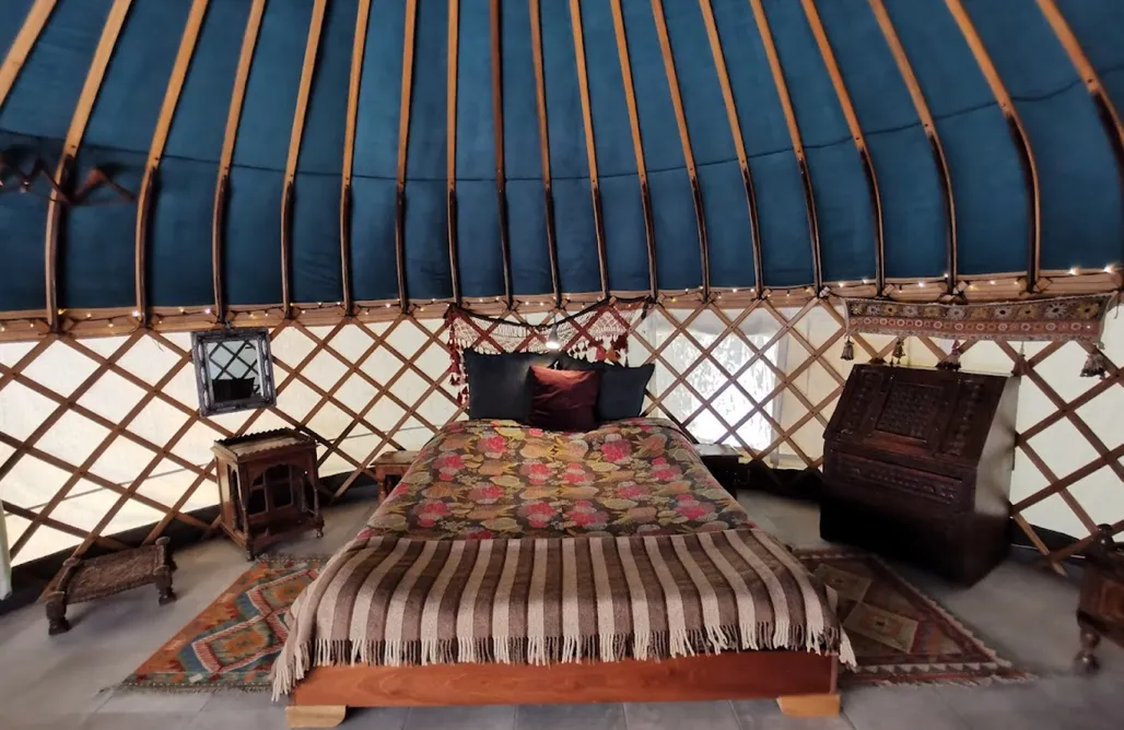 Yurts Tarifa AlohaCamp