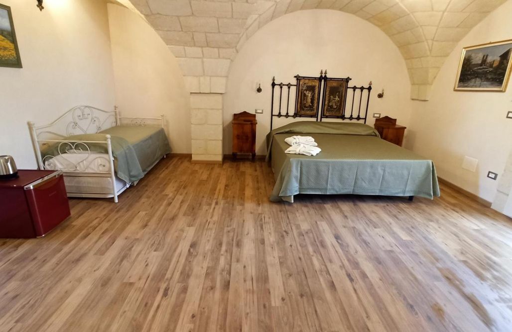 AlohaCamp Camera Familiare con Balcone 2