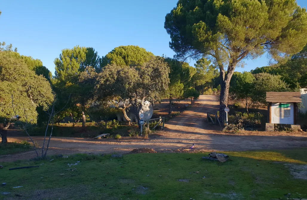 alojamientos AlohaCamp Sitio para caravanas y tiendas - Camping Los Villares Sierra de Córdoba 1