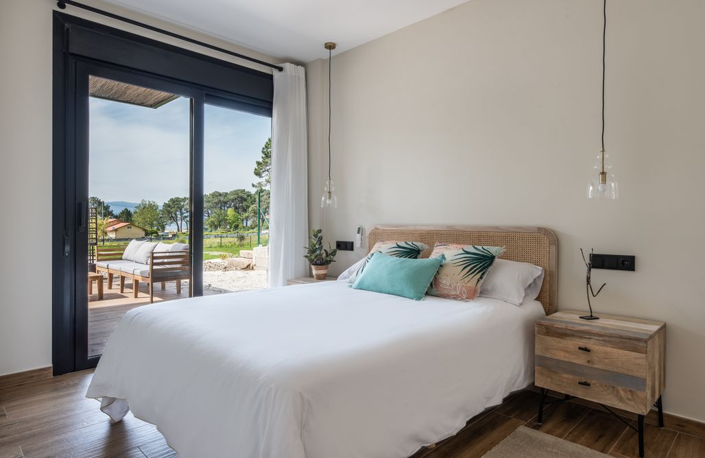 AlohaCamp Three-Bedroom Apartment with Terrace - 102 2