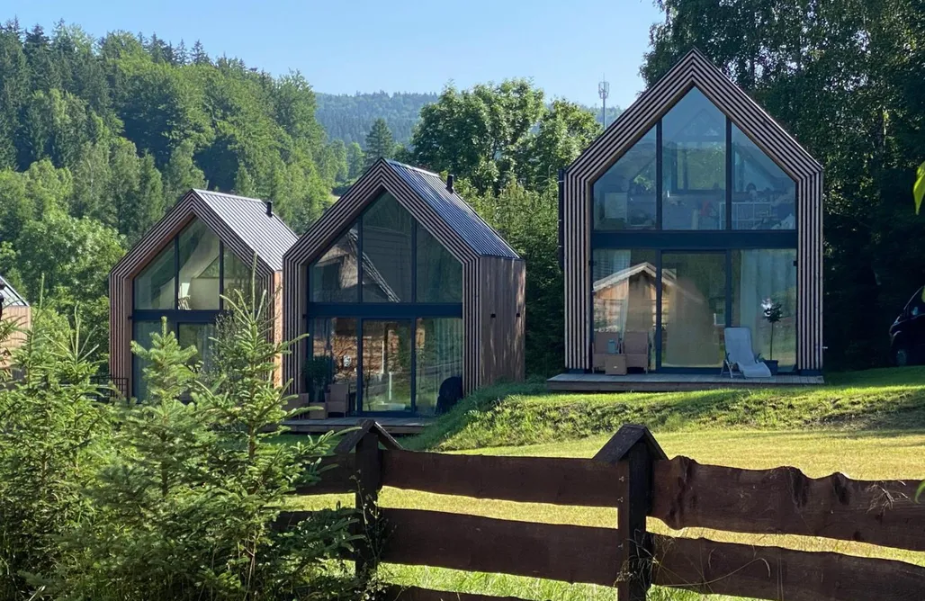 Wakacje First Minute Domki pod Lasem 3