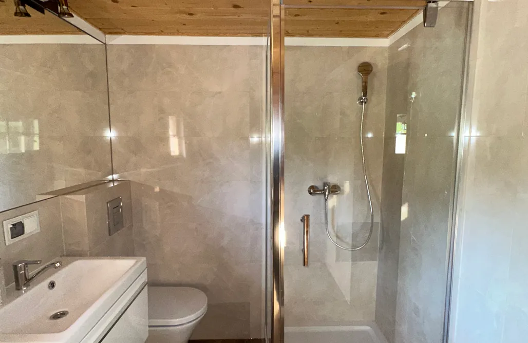 AlohaCamp Chatka nad stawem  1