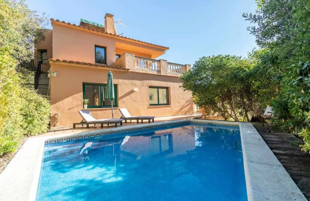 Alojamiento en Begur Villa con Piscina en Begur 2