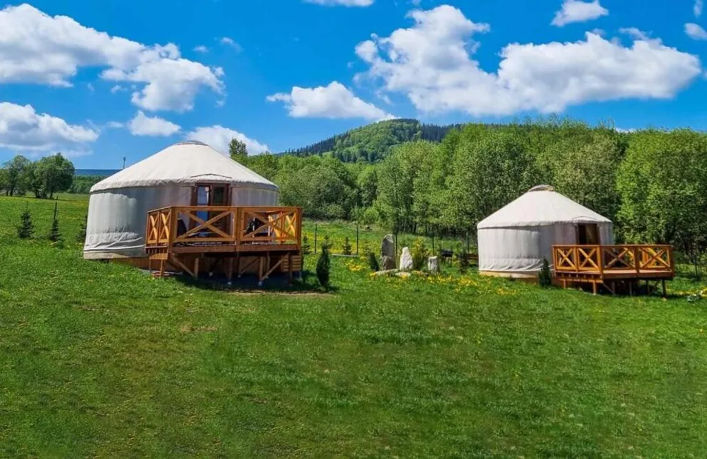  Jurty i domki w górach 4 Żywioły w sercu Sudetów AlohaCamp