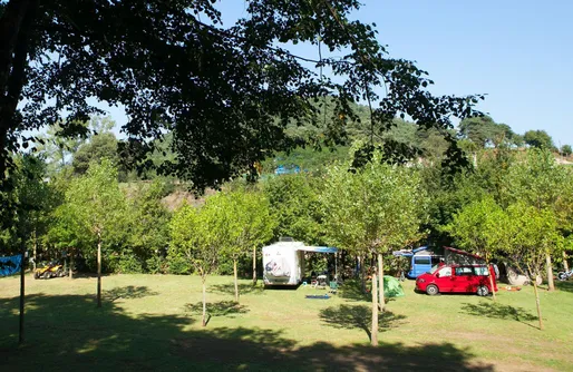 Zdjęcie obiektu Sitio para auto/caravanas - Camping Lava