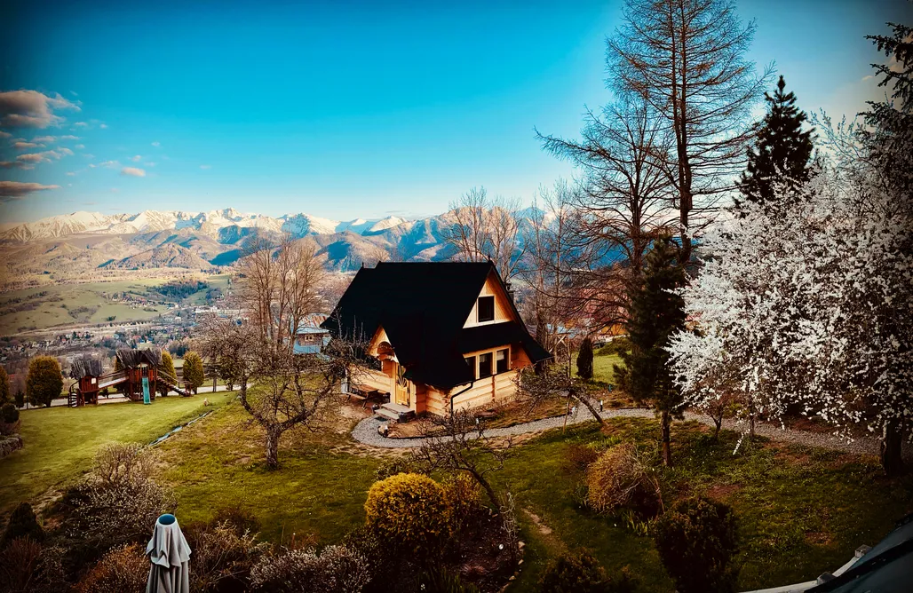 Hébergement AlohaCamp Furmanova Chalets 4