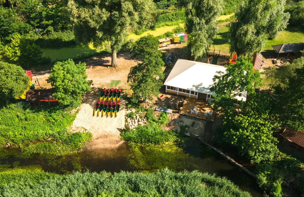 Camping Świnoujście Miejsce kamperowe i namiotowe - Kemping na półwyspie 1