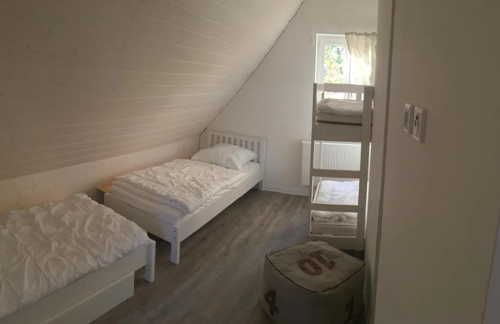 AlohaCamp Gelbes Haus: Vier-Zimmer-Haus 4