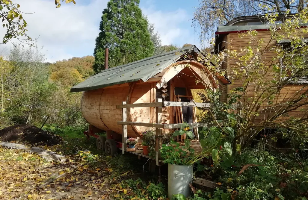 AlohaCamp accommodation Zirkuswagen Sternenzelt mit Sauna 4