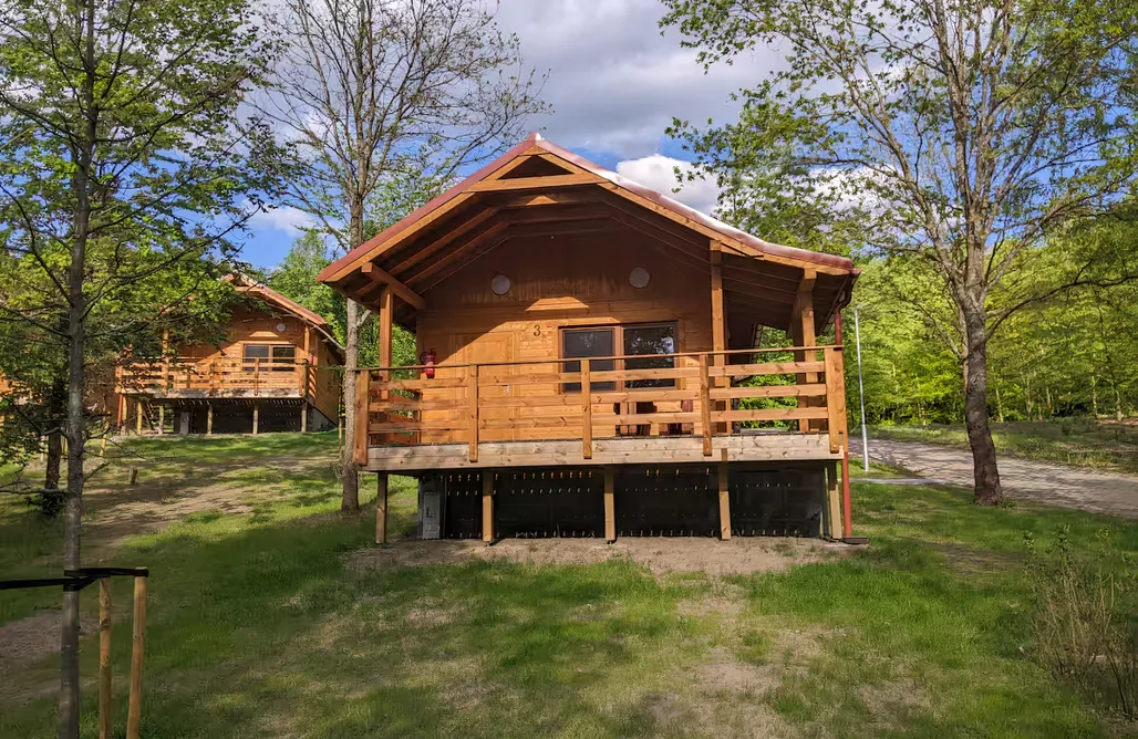 AlohaCamp accommodation Domek w lesie nad Drawskim 5